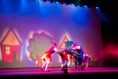 /album/galeria-de-fotos-gnomeu-e-julieta-2014-espetaculo-musical-infantil/kaz1537-jpg/