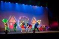 /album/galeria-de-fotos-gnomeu-e-julieta-2014-espetaculo-musical-infantil/kaz1539-jpg/